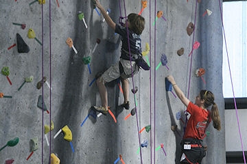 Image: River Rocks Chattanooga Outdoor Festival 2010: Kids Climb Free at Urban Rocks