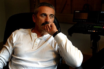 Image: Aaron Tippin in Concert