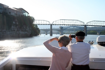 Image: 'Seven Bridges' Cruise Aboard the River Gorge Explorer