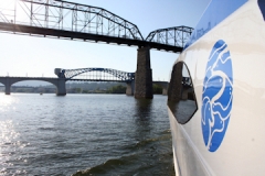 Image: 'Seven Bridges' Cruise Aboard the River Gorge Explorer